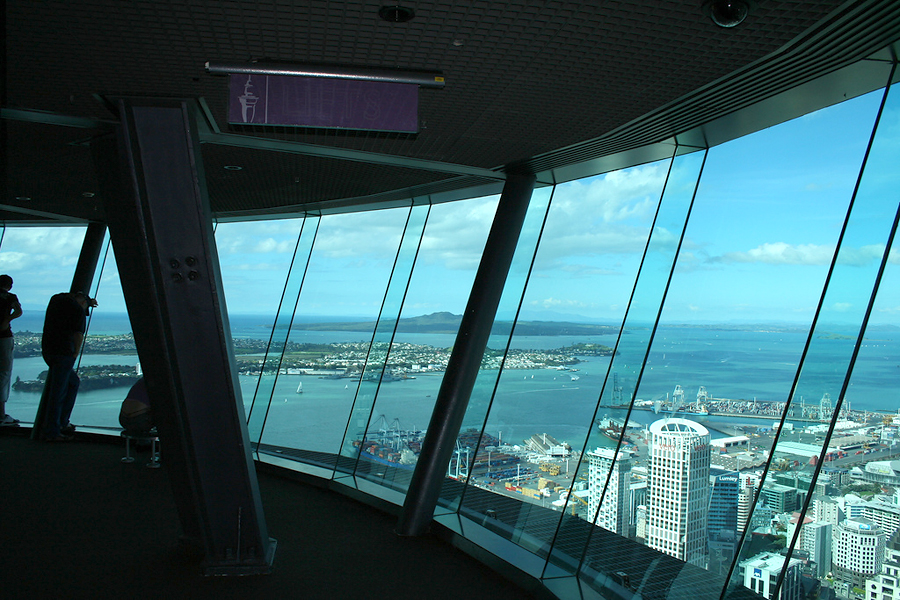 Auckland's Sky Tower, Новая Зеландия